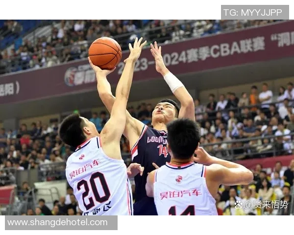 广东男篮与香港男篮激战正酣谁将赢得这场精彩对决的胜利