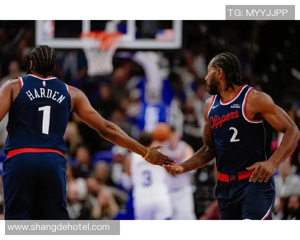 快船与勇士首轮对决揭幕战精彩回顾与分析